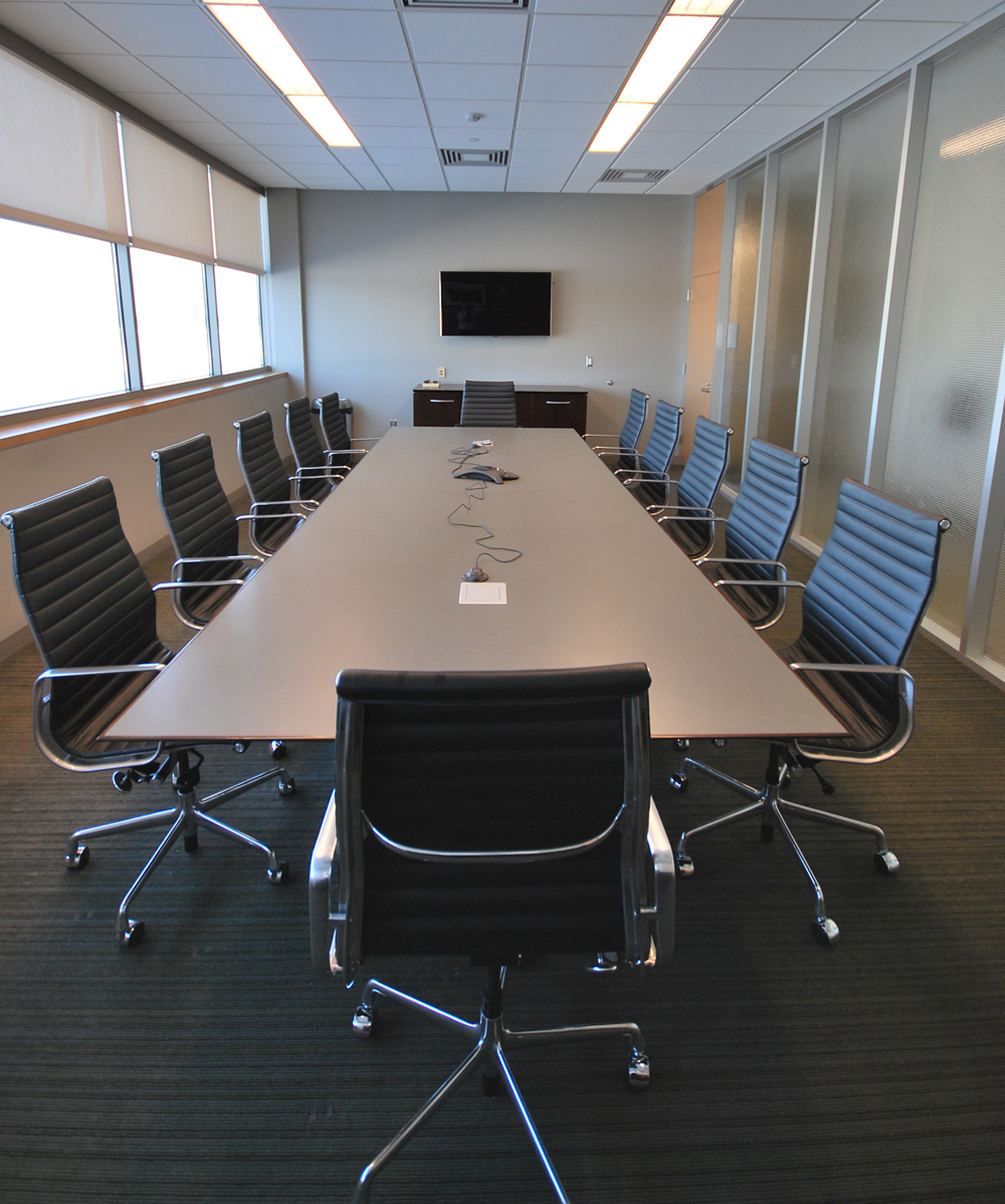 办公椅|现代真皮中班椅|办公家具|设计师家具|伊姆斯大班椅